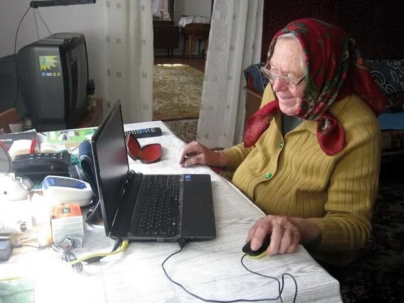 Create meme: grandma , grandma at the computer, grandma hacker