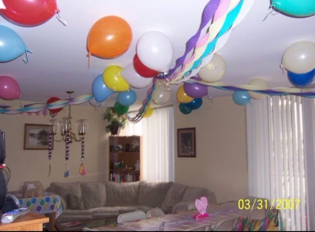 Create meme: decorating the room with balloons, decorate the room with balloons, decoration with ordinary balls