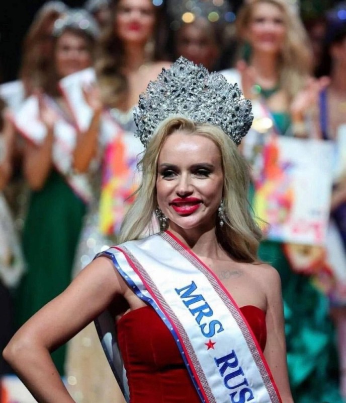 Create meme: Mrs. Russia, girl , Mrs. russia 2021 winner Ekaterina paderina