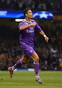 Создать мем: cristiano ronaldo manchester, роналду 2017 cardiff, криштиану роналду 2017