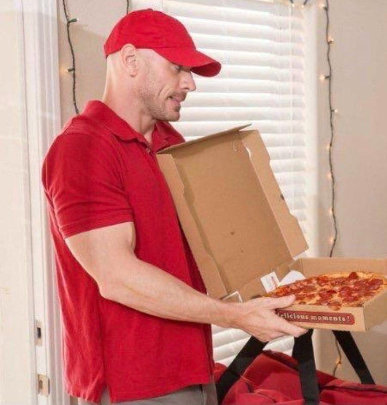 Create meme: the pizza guy, The man with the pizza box, pizza 