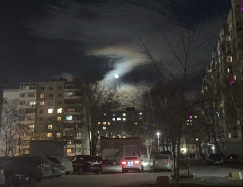 Create meme: UFOs in the sky at night, a strange phenomenon in the sky Saratov, ufos in Omsk 2022