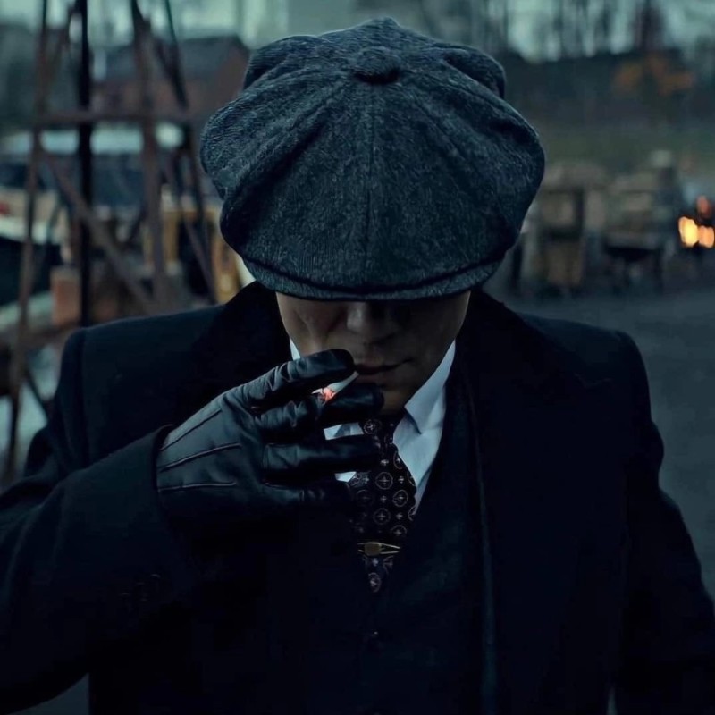 Create meme: krinzhanul thomas shelby, Thomas shelby in a hat, shelby peaky blinders