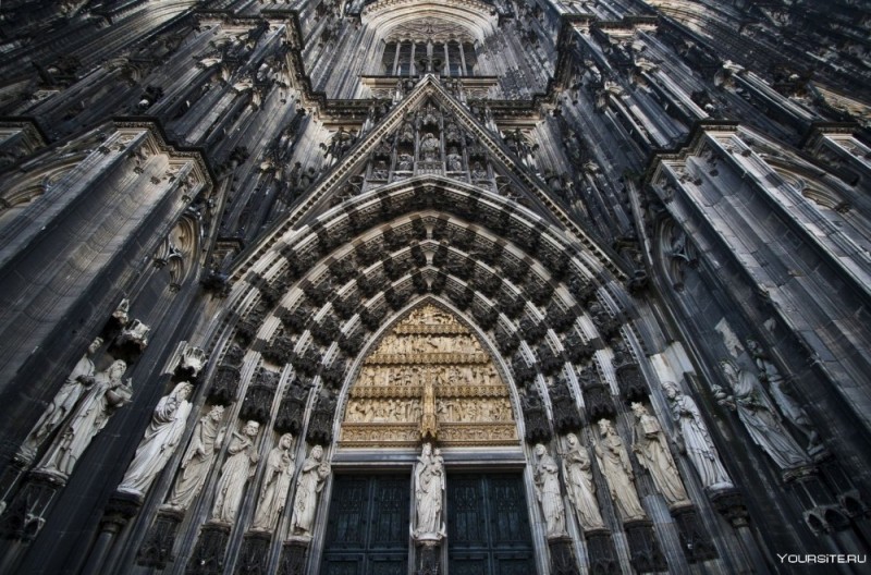 Create meme: Cologne Cathedral, Cologne Cathedral gate, Cologne Cathedral arches