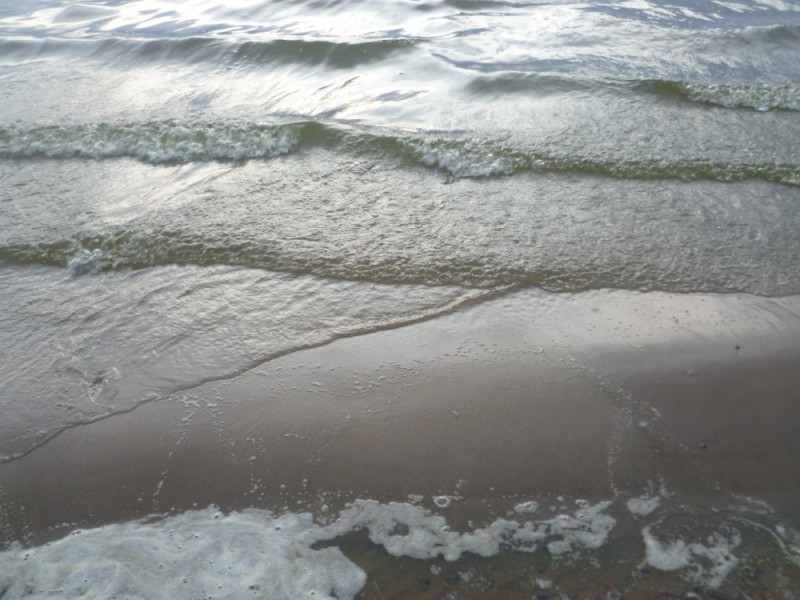 Create meme: waves on the water, blurred image, sea 