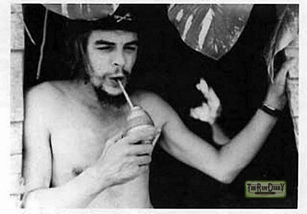 Create meme: Che Guevara drinks mate, Che Guevara is a corpse, Ernesto che Guevara 