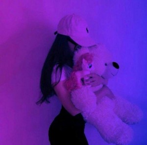 Создать мем: purple aesthetic, aesthetic girl, сохраненки