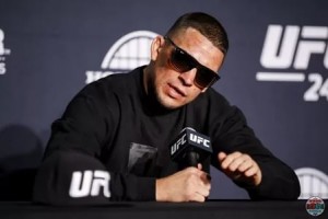 Создать мем: ufc тони фергюсон, nate diaz капишонка, ufc 244