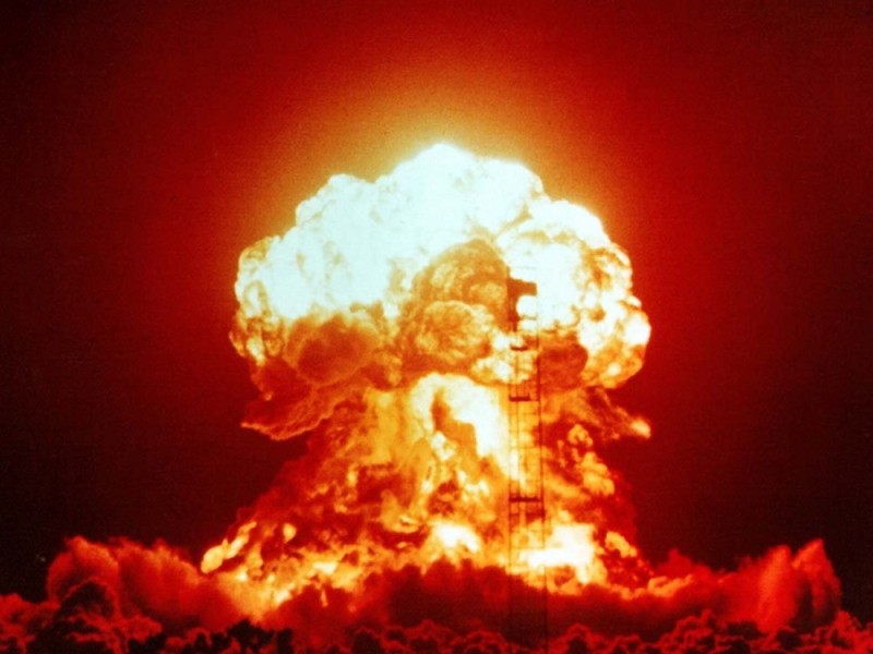 Create meme: nuclear explosion meme, the explosion of the atomic , farts 