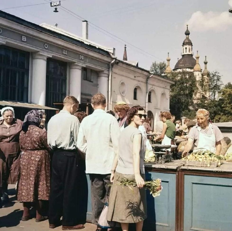 Создать мем: советский рынок, советское время, советская торговля