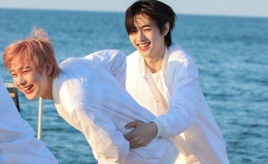 Создать мем: jungwoo nct, чонгук привет, jaehyun