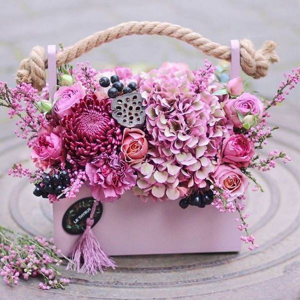 Создать мем: букет флористика, цветочный букет, декоративный букет цветы