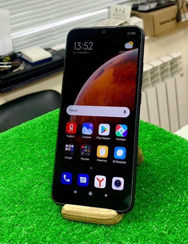 Создать мем: xiaomi redmi 9 a, смартфон xiaomi, телефон redmi 9 a