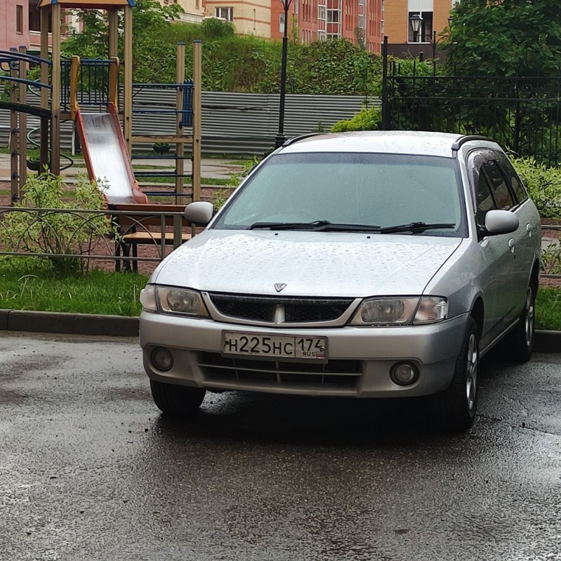 Создать мем: Nissan Wingroad II (Y11), nissan wingroad 1999-2005, nissan wingroad 2000