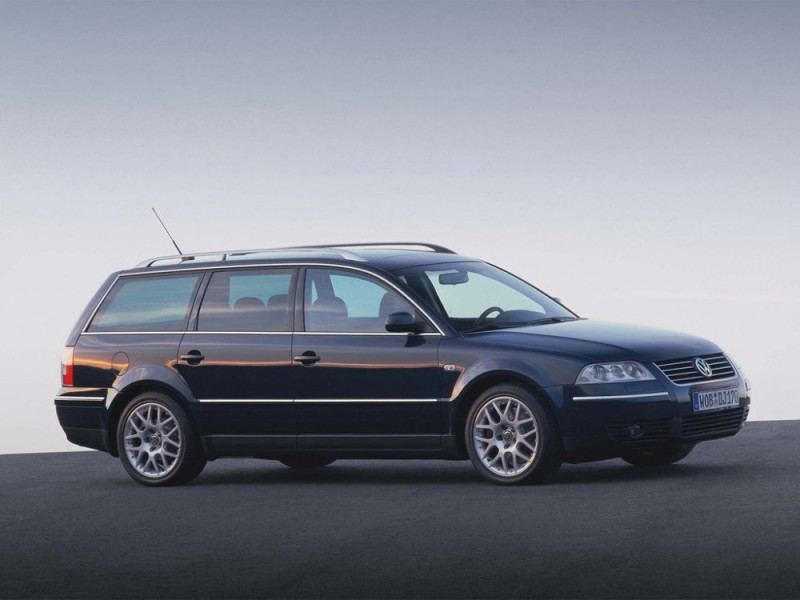 Create meme: volkswagen passat station wagon, volkswagen passat , passat b 5 station wagon