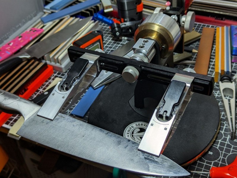 Create meme: sharpening, sharpening the knife, cadet knife sharpening machine