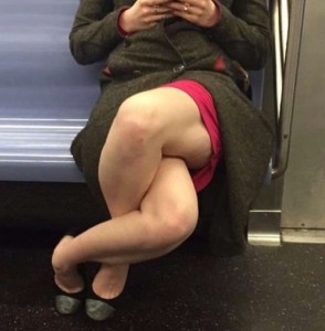 Создать мем: cross legs, legs in subway, попки в метро