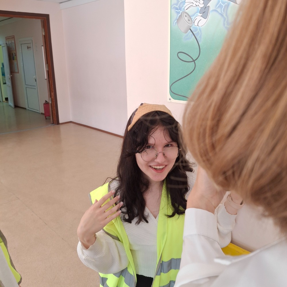 Create meme: girl , emergency volunteers, English language school