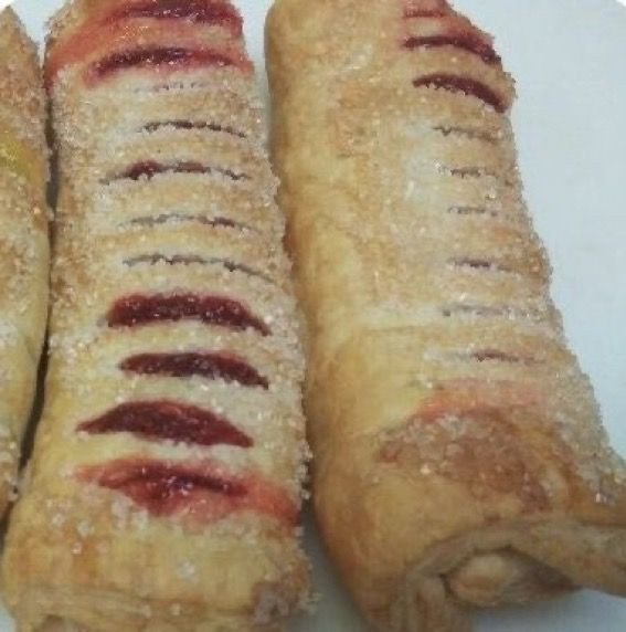 Create meme: puffs, puff pastry puff pastry with cherries, braided with apples from puff pastry