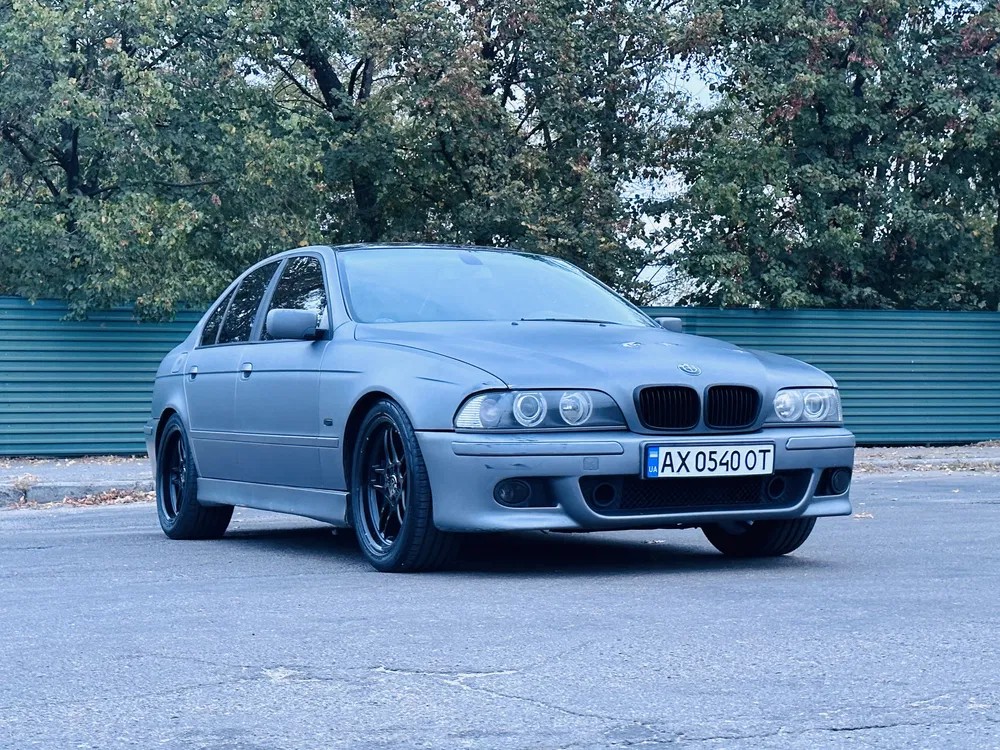 Создать мем: BMW M5 III (E39), бмв е39 540i, бмв е39