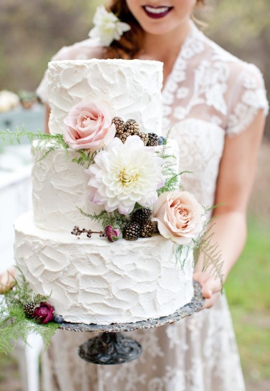 Create meme: wedding cake, stylish wedding cakes, wedding cake in the style of shabby chic