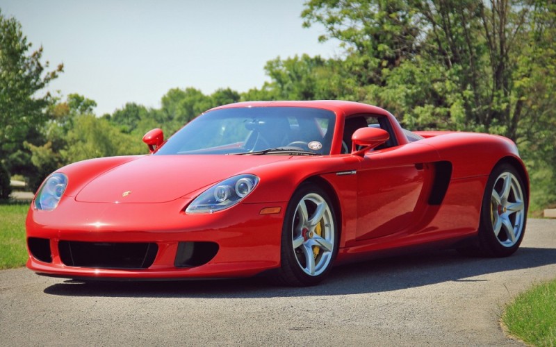 Create meme: porsche carrera gt, porsche carrera red, porsche carrera