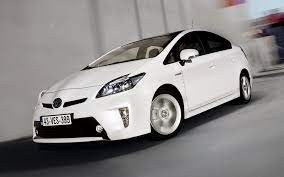 Создать мем: toyota prius 2011, toyota prius alpha 2013, toyota prius alpha 2012