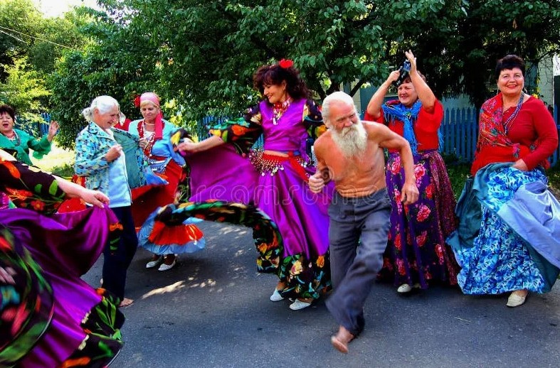 Create meme: Gypsies dancing, gypsy style, gypsy dancing