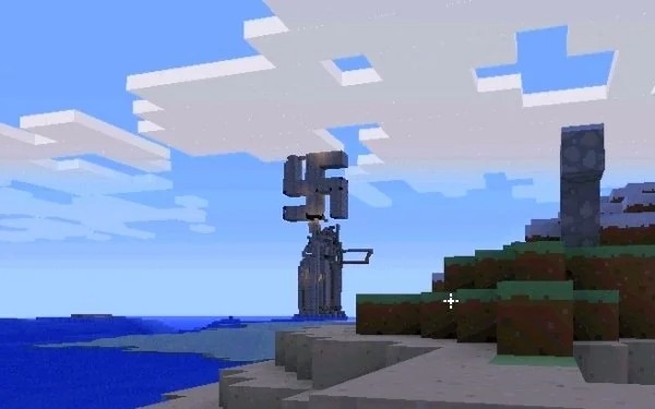 Create meme: minicraft statue, minecraft statues, statues in minecraft