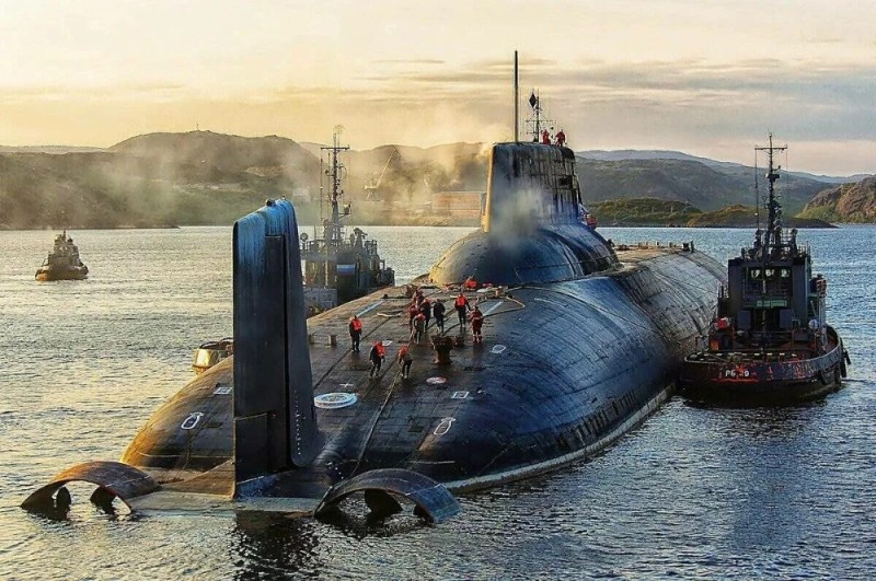 Создать мем: подводная лодка акула проект 941, подводные лодки проекта 941 «акула», атомная подводная лодка