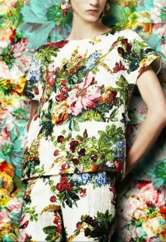 Create meme: dolce gabbana print, dolce gabbana fabrics, dolce gabbana tropical print