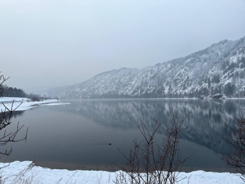 Создать мем: павловское водохранилище в башкирии зимой, красноярск река енисей, здание