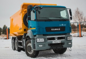 Создать мем: самосвалы, камазы, iveco