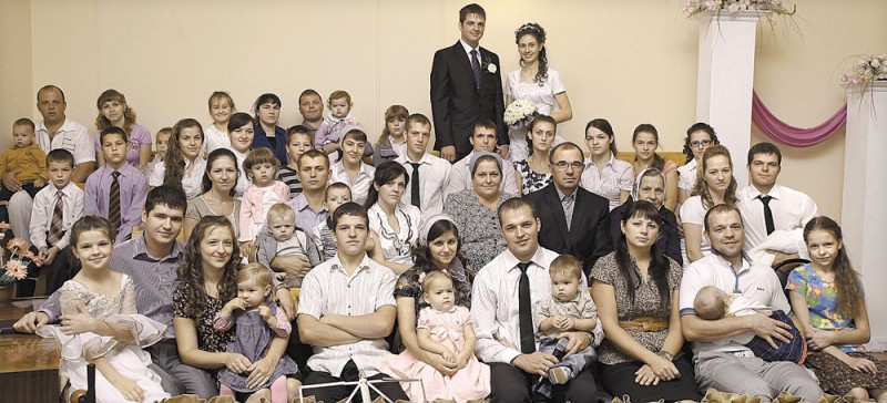 Create meme: the largest family in Russia, the Shishkin family with many children from the Voronezh region has 20 children, large family 