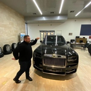 Create meme: rolls royce cullinan