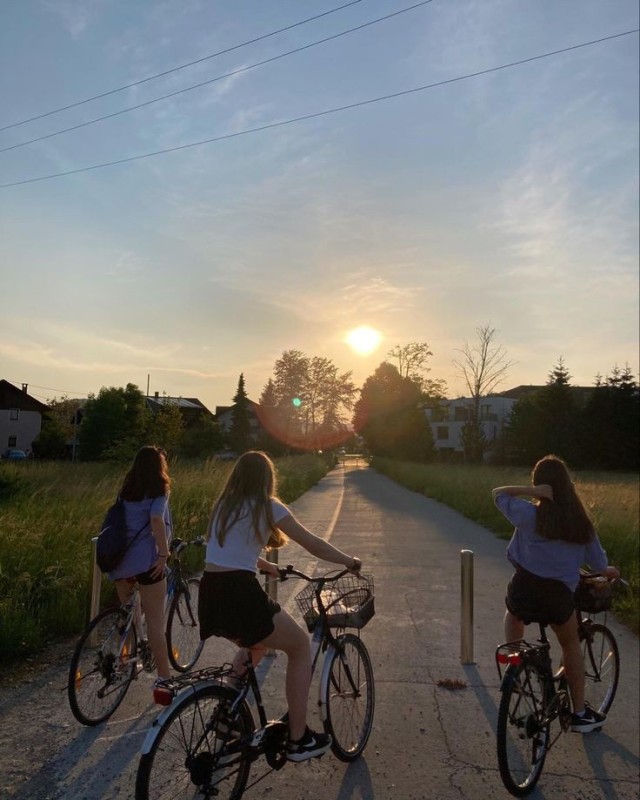 Create meme: girl , summer bike, on bicycles