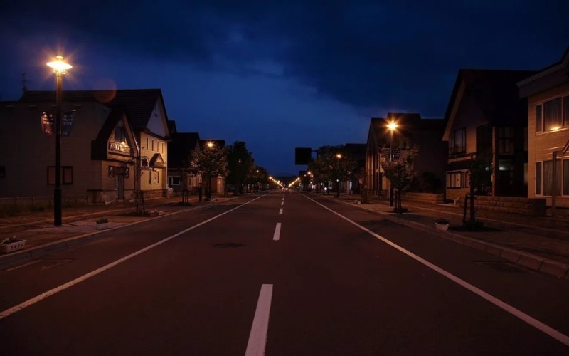 Create meme: night city , suburbs at night, night streets