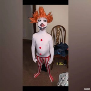 Create meme: suit Pennywise, costume Halloween