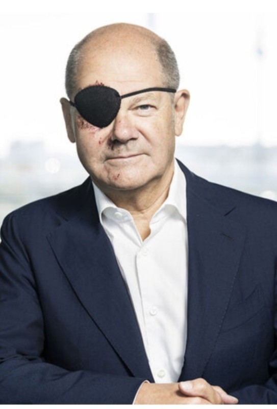 Create meme: Olaf Scholz with an eye patch, Chancellor Scholz, Olaf Scholz with a bandage