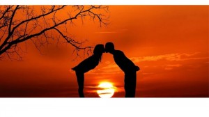 Create meme: couple at sunset silhouette, romantic sunset, sunset romance