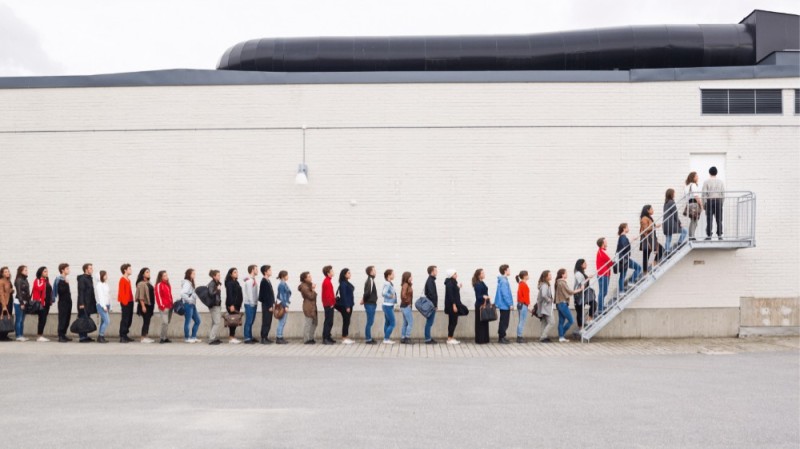 Create meme: queue of clients, big queue, the queue of people