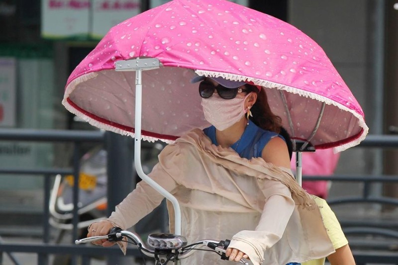Create meme: sun protection, under the umbrella, umbrella from the sun