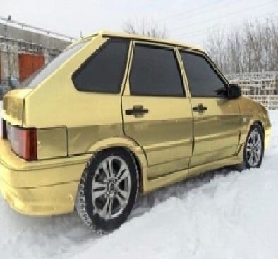 Create meme: Golden vase 2114, vaz 2114 gold, VAZ 2114 on discs