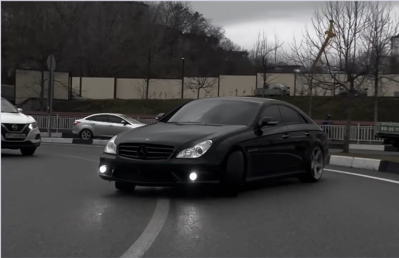 Создать мем: cls 55, cls 55 amg, мерседес cls 63 черный матовый