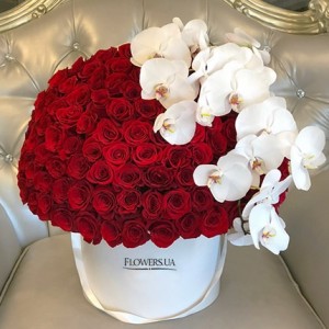 Create meme: a bouquet of flowers, roses, bouquet