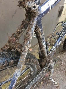 Create meme: Lapierre, mud, mountain bike