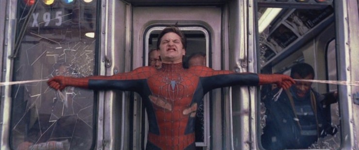 Создать мем: тоби магуайр человек паук поезд, человек паук в метро, человек паук поезд