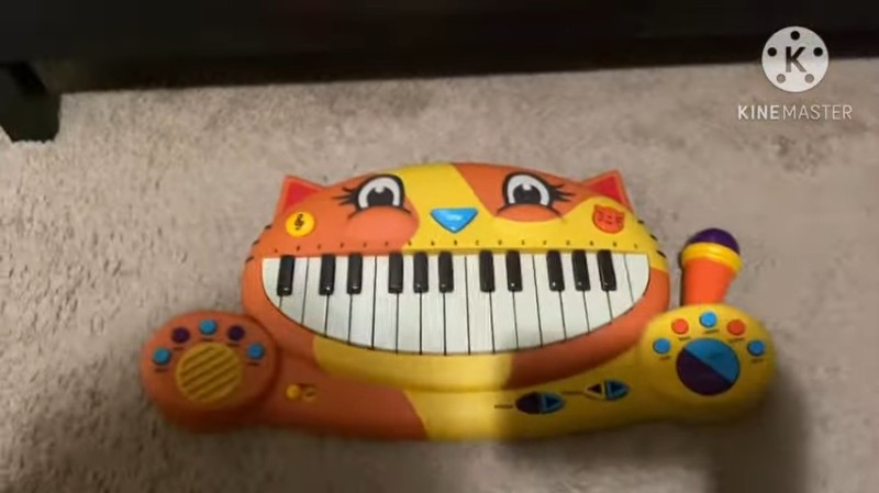 Create meme: musical toy piano, children's piano toy, piano "kotofon" battat