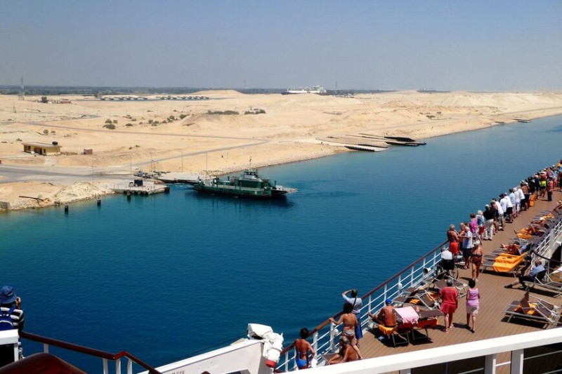 Create meme: Suez Canal Egypt, Suez is a city in Egypt, Suez Egypt