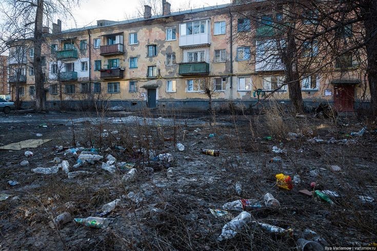 Create meme: omsk yards of varlamov, dirty city, dirty yard